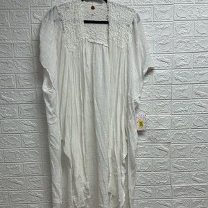 Free people new white cardigan/shawl size m/l